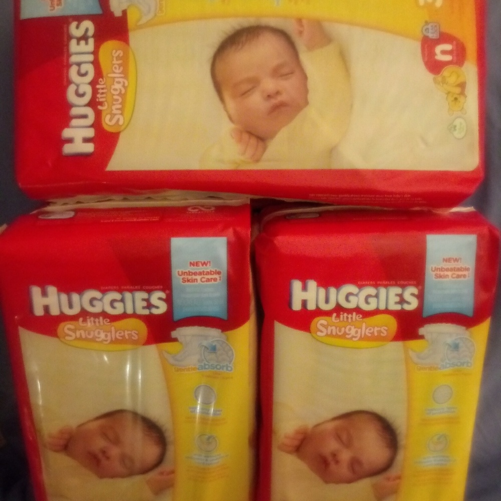 3 Packs Huggies Little Snugglers size N